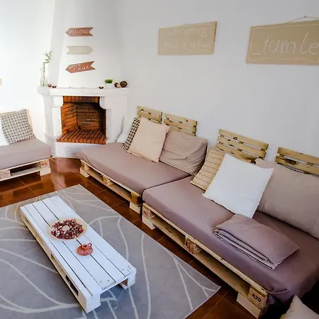 Surf Shack Homestay *